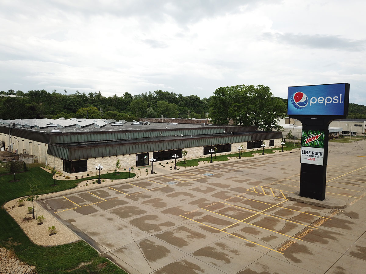 Lime Rock Springs Co : Your local Pepsi distributor located in Dubuque, Iowa.